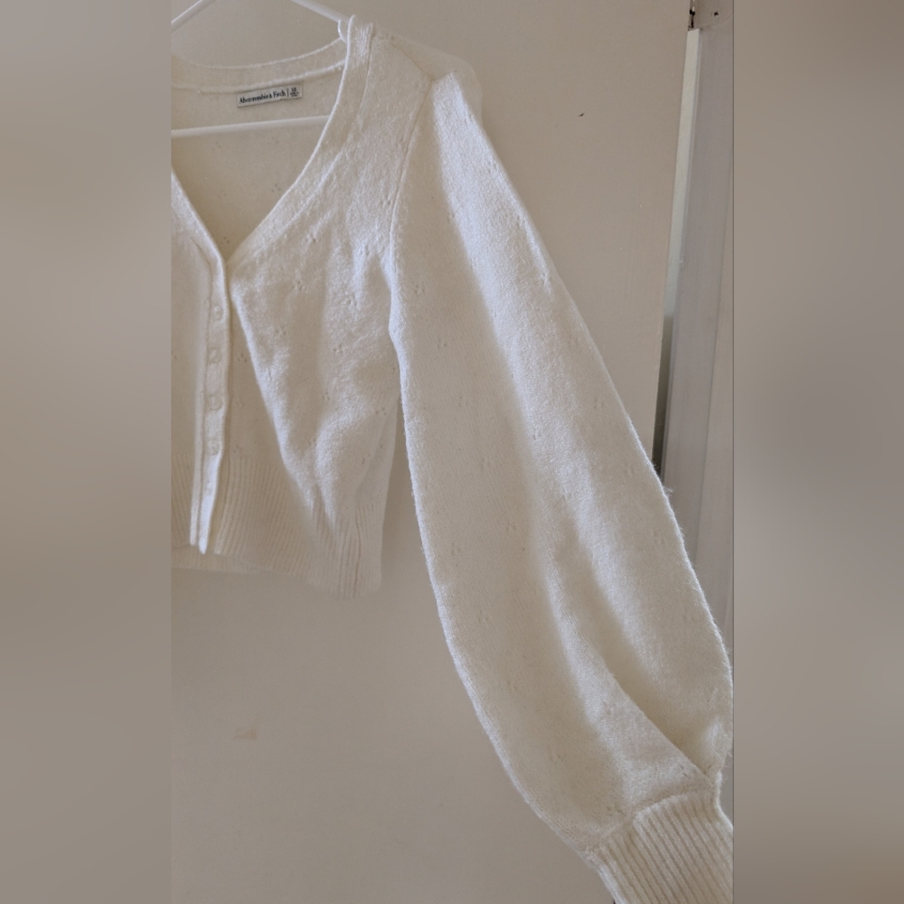 Abercrombie & Fitch White Puff Sleeve Pointelle Cardigan Size XS - Picture 2 of 9